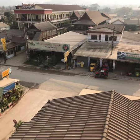 Pangu Hotel - 盘古酒店 Vang Vieng Extérieur photo