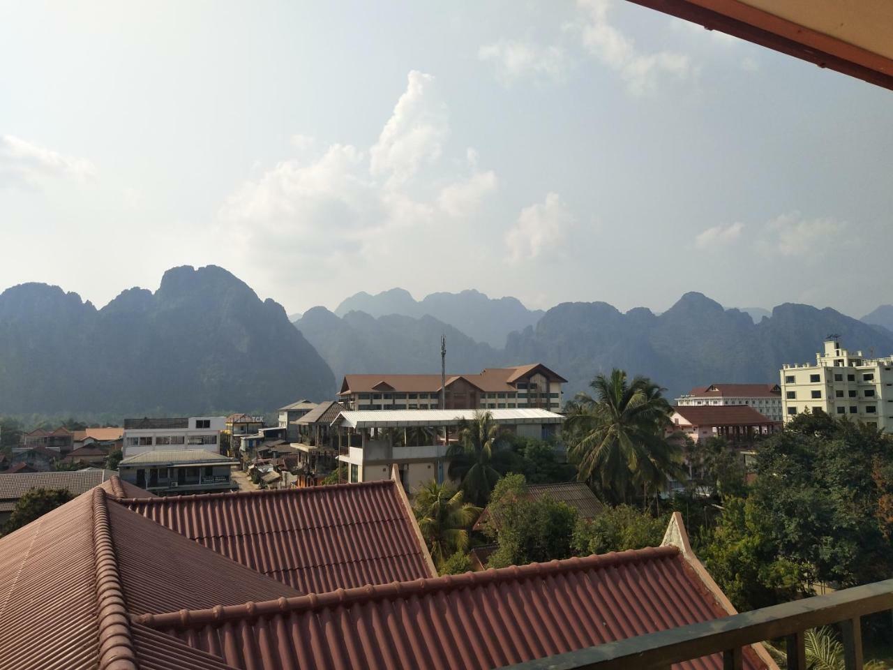 Pangu Hotel - 盘古酒店 Vang Vieng Extérieur photo